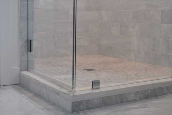 vvs kolding - badeværelse brusebad glas interiør